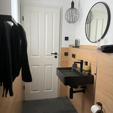 Tiny Oskar 100m Entfernt Zum 別荘 *