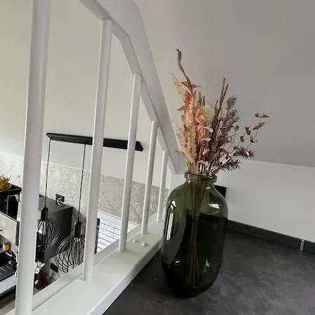 Tiny Oskar 100m Entfernt Zum Löbnitz