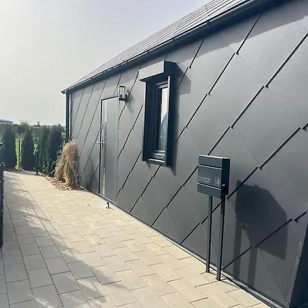 Tiny Oskar 100m Entfernt Zum 別荘 Löbnitz