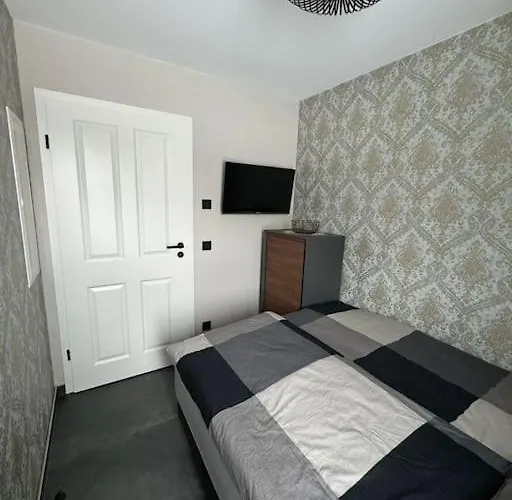 Dom wakacyjny Tiny Oskar 100m Entfernt Zum