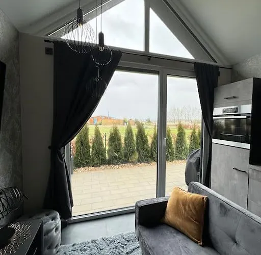 Dom wakacyjny Tiny Oskar 100m Entfernt Zum